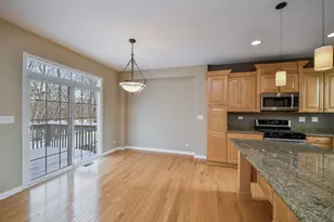 290 Remington Dr, Saint Charles, IL 60175 - Photo 10