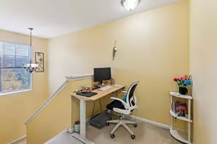 664 Grosvenor Ln, Aurora, IL 60504 - Photo 14