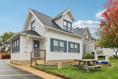 1305 Court Street, McHenry, IL 60050 - Photo 2