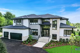 25 Rolling Hills Dr, Barrington, IL 60010 - Photo 1