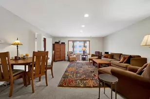 525 Grove St, Evanston, IL 60201 - Photo 6