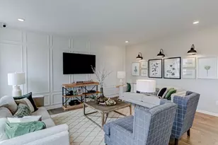 1638 Patterson Ave, North Aurora, IL 60542 - Photo 4