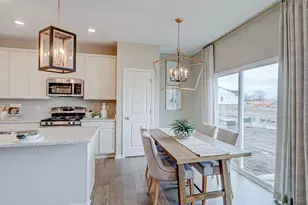 1638 Patterson Ave, North Aurora, IL 60542 - Photo 12