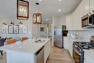 1638 Patterson Ave, North Aurora, IL 60542 - Photo 18