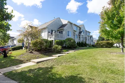 644 S Rosehall Lane #644, Round Lake, IL 60073 - Photo 32