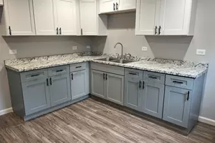 1918 Ashland Ave, Chicago Heights, IL 60411 - Photo 2