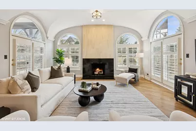 1604 Burr Ridge Club, Burr Ridge, IL 60527 - Photo 4