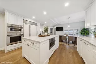 1604 Burr Ridge Club, Burr Ridge, IL 60527 - Photo 10