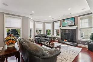 124 Hubbard Ct, Wauconda, IL 60084 - Photo 4