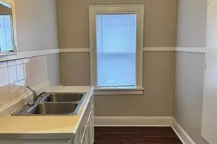 2225 Broadway, Rockford, IL 61104 - Photo 8