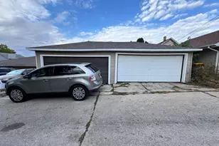 2225 Broadway, Rockford, IL 61104 - Photo 12