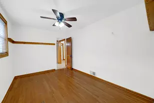 5535 S Kildare Ave, Chicago, IL 60629 - Photo 16