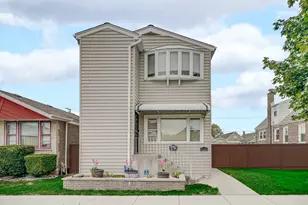 5535 S Kildare Ave, Chicago, IL 60629 - Photo 1