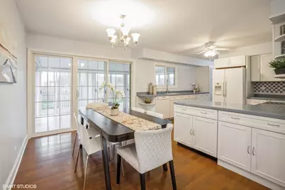 943 Maple Lane, Elk Grove Village, IL 60007 - Photo 8