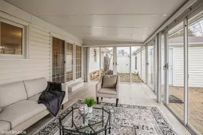 943 Maple Lane, Elk Grove Village, IL 60007 - Photo 10