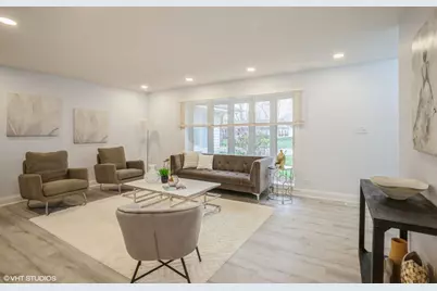 943 Maple Lane, Elk Grove Village, IL 60007 - Photo 4