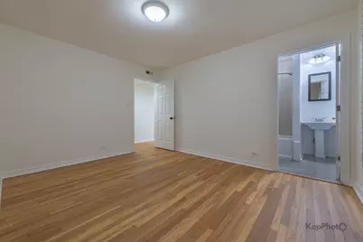 2041 W Jarvis Avenue #2E, Chicago, IL 60645 - Photo 14