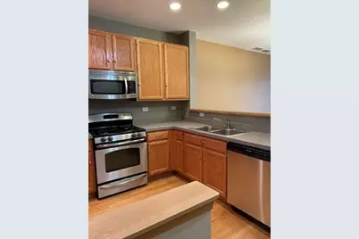 2332 Overlook Court #2332, Naperville, IL 60563 - Photo 8