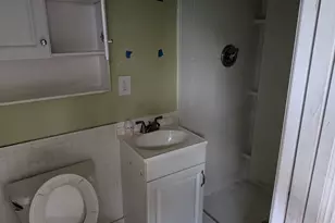 1718 W Lincoln Rd, McHenry, IL 60051 - Photo 12