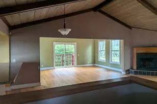 1718 W Lincoln Rd, McHenry, IL 60051 - Photo 2