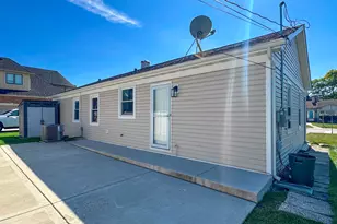 8150 W Winnemac Ave, Norridge, IL 60706 - Photo 14