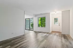 452 Harrison Ct, Vernon Hills, IL 60061 - Photo 2