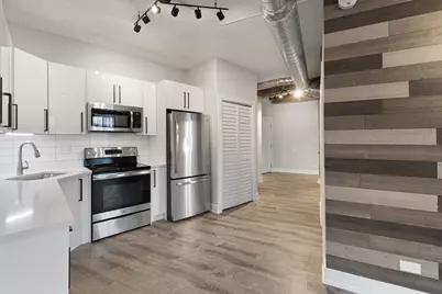 7645 N Sheridan Road #514, Chicago, IL 60626 - Photo 2