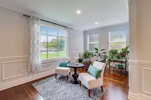 207 Shady Ln, Mundelein, IL 60060 - Photo 8