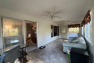 2041 Winchester Dr, Freeport, IL 61032 - Photo 14