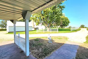 6079 Manchester Rd, Poplar Grove, IL 61065 - Photo 8