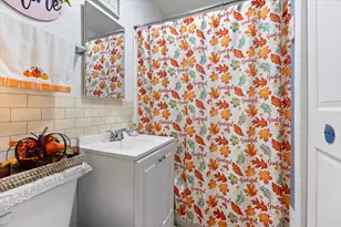 3911 N Kedzie Ave, Chicago, IL 60618 - Photo 26