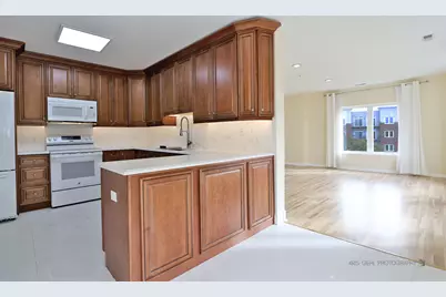 820 Weidner Road #401, Buffalo Grove, IL 60089 - Photo 8