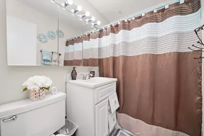 7337 S South Shore Drive #406, Chicago, IL 60649 - Photo 8