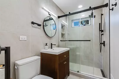 7330 N Kilbourn Avenue, Lincolnwood, IL 60712 - Photo 10