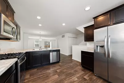 2307 Upland Road, Pingree Grove, IL 60140 - Photo 4