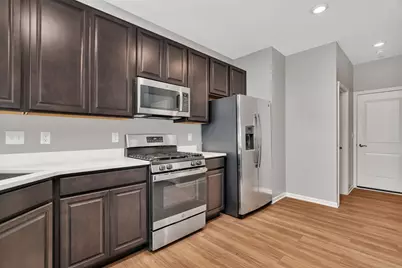 1334 Hawk Hollow Drive, Yorkville, IL 60560 - Photo 10