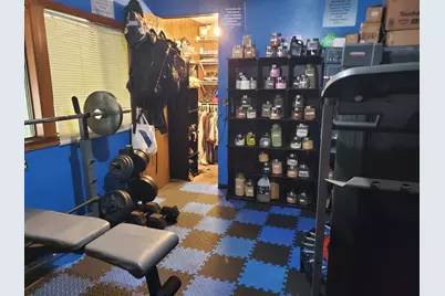 3212 Searles Avenue, Rockford, IL 61101 - Photo 10