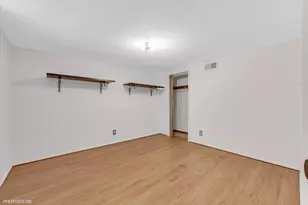 1210 Mohawk Dr, Elgin, IL 60120 - Photo 18