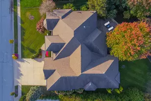 47 Stonebrook Ct, Bloomington, IL 61704 - Photo 4