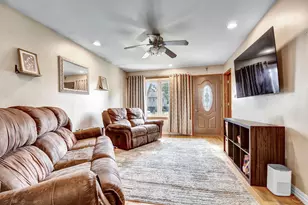 13533 Short Dr, Crestwood, IL 60418 - Photo 2