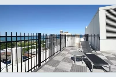 1460 N Sandburg Terrace #501, Chicago, IL 60610 - Photo 18