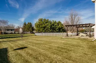 206 Bear Dusk Way, Belvidere, IL 61008 - Photo 4