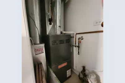 7826 W 98th Place, Hickory Hills, IL 60457 - Photo 8