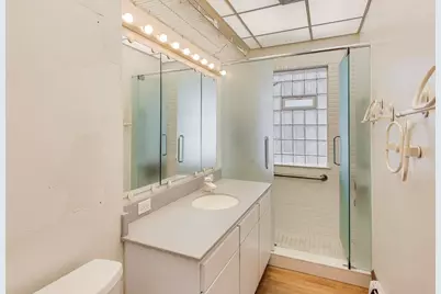 8128 Laramie Avenue, Skokie, IL 60077 - Photo 14