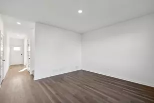 6569 Walnut Ct, Wonder Lake, IL 60097 - Photo 4