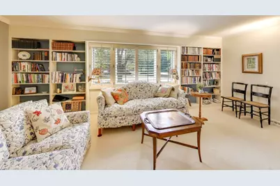 1406 Chanticleer Lane #1406, Hinsdale, IL 60521 - Photo 4