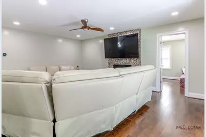 [Address not provided], Long Grove, IL 60047 - Photo 18