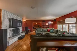 17706 Wentworth Ave, Lansing, IL 60438 - Photo 6
