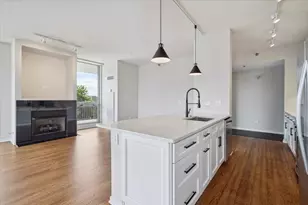 1546 N Orleans St, Chicago, IL 60610 - Photo 10