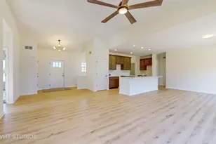 593 Farm St, Crete, IL 60417 - Photo 6